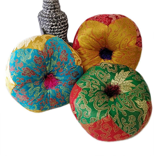 Singing Bowls Cushion: M / Kimono silk / Assorted Colors